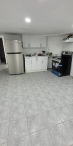 Newly Renovated One Bedroom Basement Apartment - Photo 3