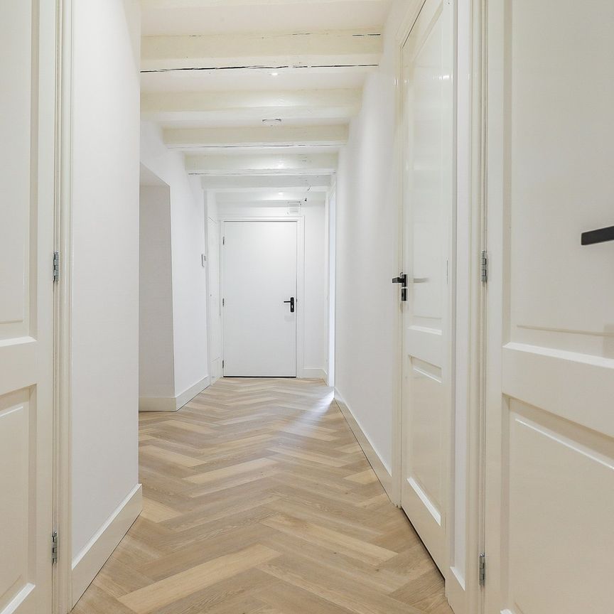 Te huur: Nieuwezijds Voorburgwal 18B, 1012 RZ Amsterdam - Photo 1