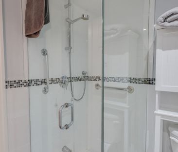 For Lease - 45 Rusholme Pk Crescent Unit# Basement, Toronto, Ontario - Photo 5