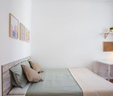 Calçada do Marquês de Abrantes, Lisbon, Lisbon 1200-163 - Photo 3