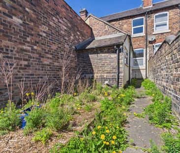 2 bedroom terraced house to rent - Photo 6