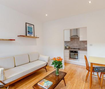 2 bedroom maisonette to rent - Photo 5