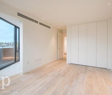 3 bedroom penthouse to rent - Photo 2