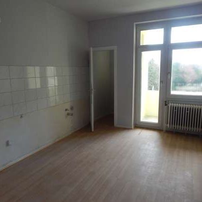 Schöne 2,5 Zimmer Wohnung mit Balkon - Photo 1