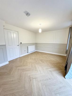 2 bedroom end of terrace house to rent - Photo 1