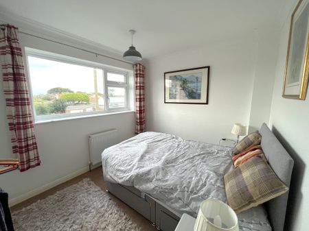 4 bedroom detached house to rent - Photo 4