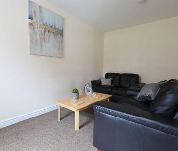 6 bedroom house to rent - Photo 1