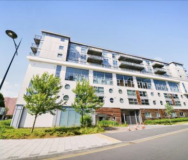 Beckhampton Street, Swindon - Photo 1