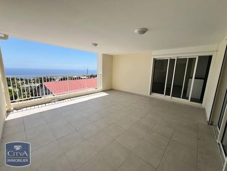 Location Appartement 4 pièces 115m² STE CLOTILDE 97490 - Photo 3