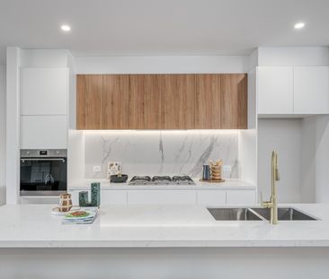 13 Bluebell Walk, Doncaster East VIC 3109 - Townhouse For Rent | Do... - Photo 4