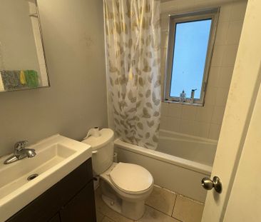 181 Henderson - Photo 4