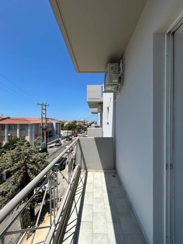 Studio/Γκαρσονιέρα για ενοικίαση Αμπελόκηποι (Πάτρα) - Photo 2