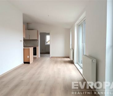 Pronájem bytu 2+kk, celková výměra 52 m - Photo 4