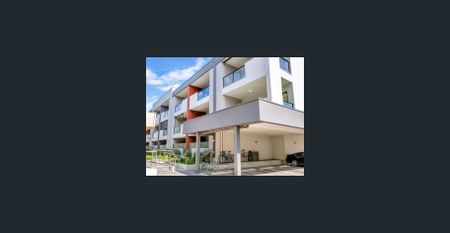 Spacious modern unit in prime location - Photo 5