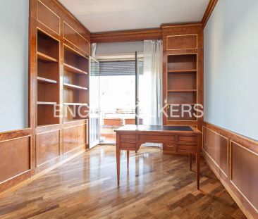 Appartamento di ampia metratura con vista laghetto dell' Eur - Photo 4