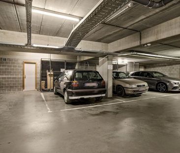 Gelijkvloers appartement met parking gelegen in een groene omgeving - Photo 4