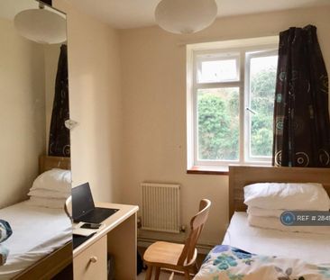 4 bedroom maisonette to rent - Photo 4