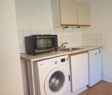 Colney Hatch Lane, London - Photo 5