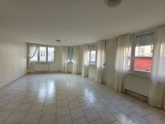 Location Appartement 3 pièces 72m² LENS 62300 - Photo 1