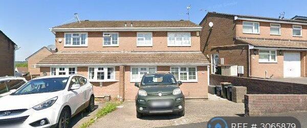 3 bedroom semi-detached house to rent - Photo 1