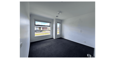 #### Close to Primary School and amenities #### - Photo 2