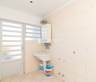 Casa com 5 quartos e 298m² para alugar em Vila Assunção, Porto Alegre. - Foto 2