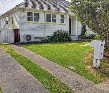 Naenae Living - Photo 1