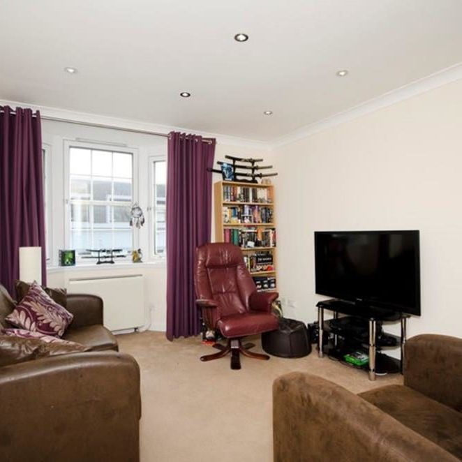 Picardy Court, Top Floor, AB10 - Photo 1