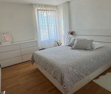 À LOUER Appartement 2,5 pièces à Payerne - Foto 2