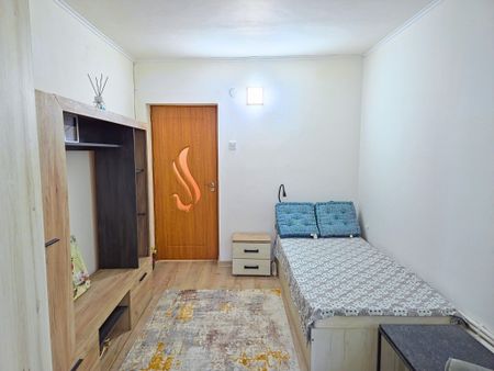GARSONIERA DE INCHIRIAT - TRAIAN, ETAJUL 1 - Fotografie 2
