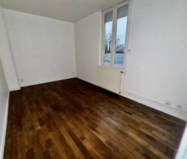 Location Appartement 3 pièces 50 m2 à Saint-Quentin - Photo 2