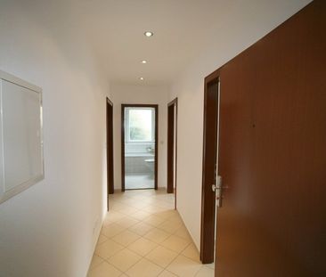 "Energiesparwohnung" mit Südbalkon in toller Grünanlage! - Photo 1