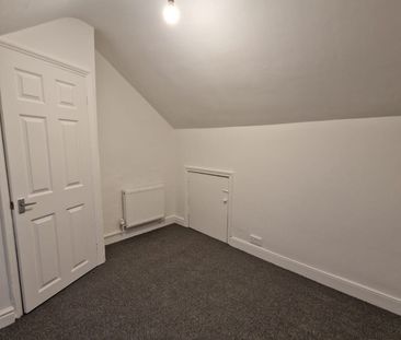 4 Bed Terraced House, Birkenhead Road, CH44 - Photo 6
