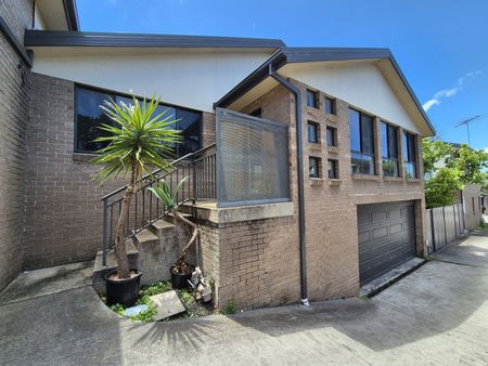 7/45-47 Dutton Street, Bankstown NSW 2200 - Townhouse For Rent | Domain - Photo 2