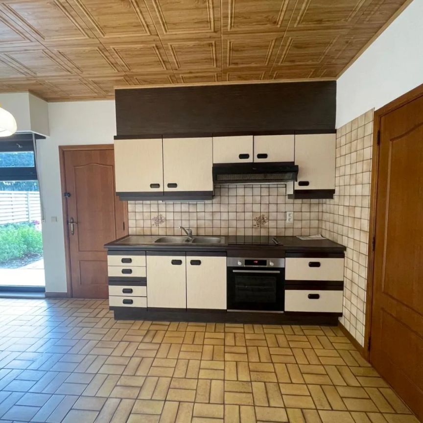 Gelijkvloerse huurwoning met 3 slaapkamers en inpandige garage te Geel (Bel)! - Foto 1