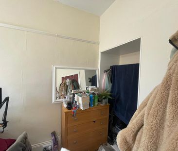 24 Winston Avenue - Photo 3