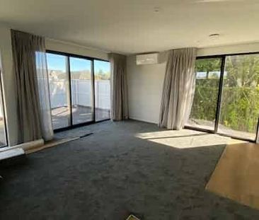 Exceptional 3-Bedroom New Build in Upper Riccarton - Photo 5