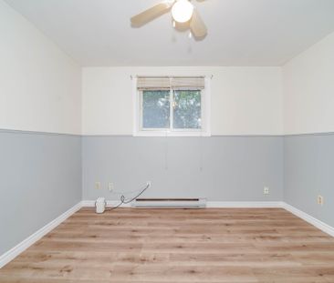 For Lease - 20 Little Avenue, Clarington, Ontario - Photo 4