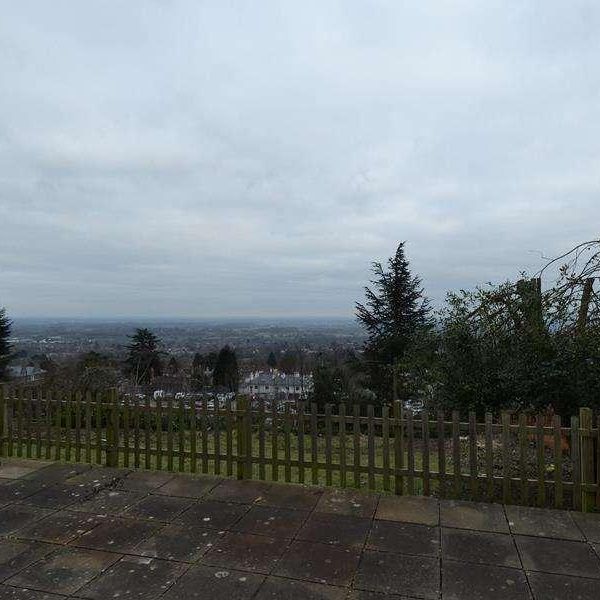 The Garden Flat, Worcester Road, Malvern, Worcestershire, WR14 - Photo 1