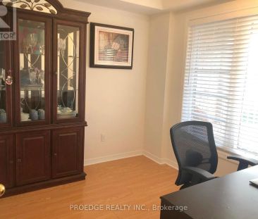 33 STONEWOOD STREET - Photo 1