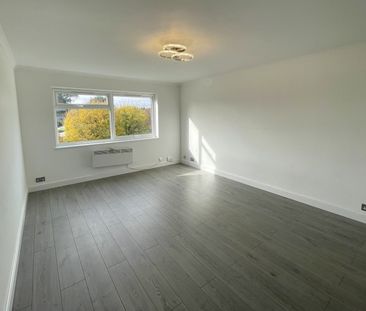 Willowhayne Drive, Walton-on-Thames, Surrey, KT12 - Photo 3