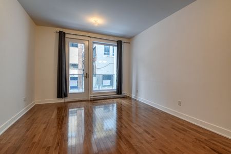 Unit 101: Entire unit - Photo 2