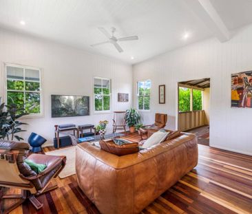 Gorgeous Queenslander with views to Mt Cooroora - Photo 4