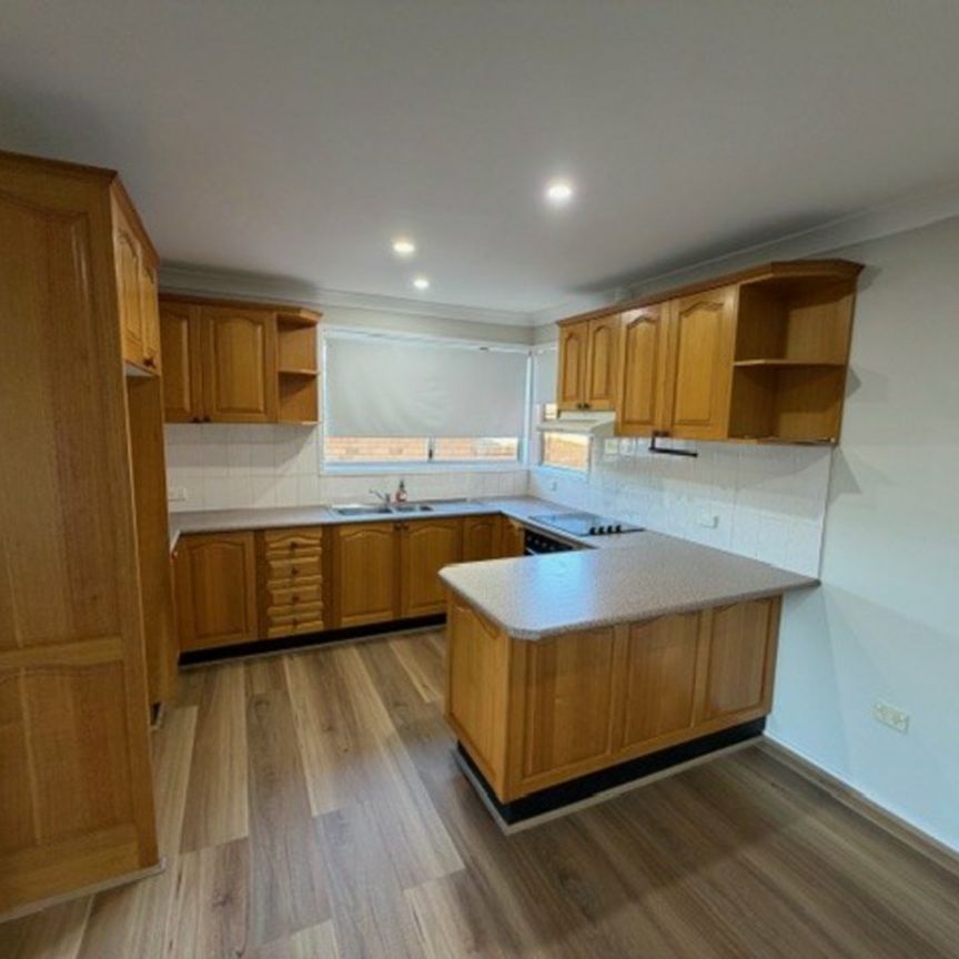 SPACIOUS FAMILY HOME IN QUIET LOCATION - Photo 1