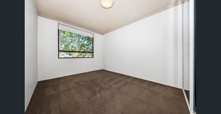 Spacious Two Bedroom Apartment with Parking in Ideal Location - Photo 2