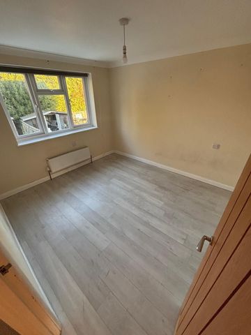 Ashlee Walk, Reading, Woodcote - Photo 3