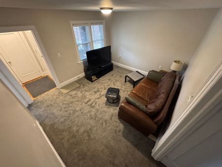 For Lease - 361 Bond Street, Oshawa, Ontario - Photo 2