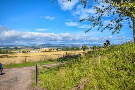 Quarry Cottage East Nevay Farm, Eassie Newtyle, Angus, DD8 1ST - Photo 2