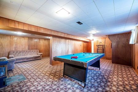 For Lease - 97 Elizabeth Crescent, Whitby, Ontario - Photo 5