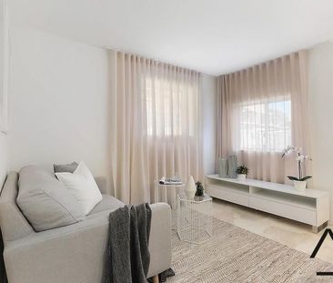 *APPLICATION APPROVED ** Stylish, modern one bedroom apartment - Photo 3